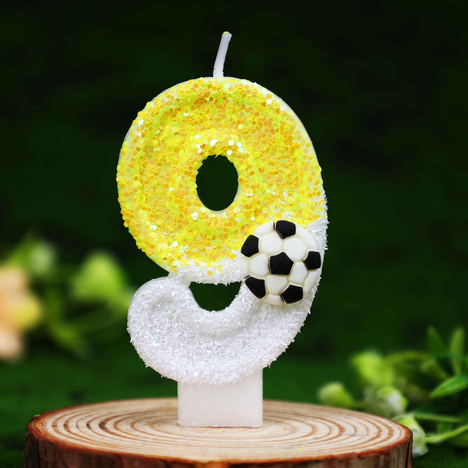Yellow White Sequins Sports Fo – обзор и цена Holiday Candle Set
